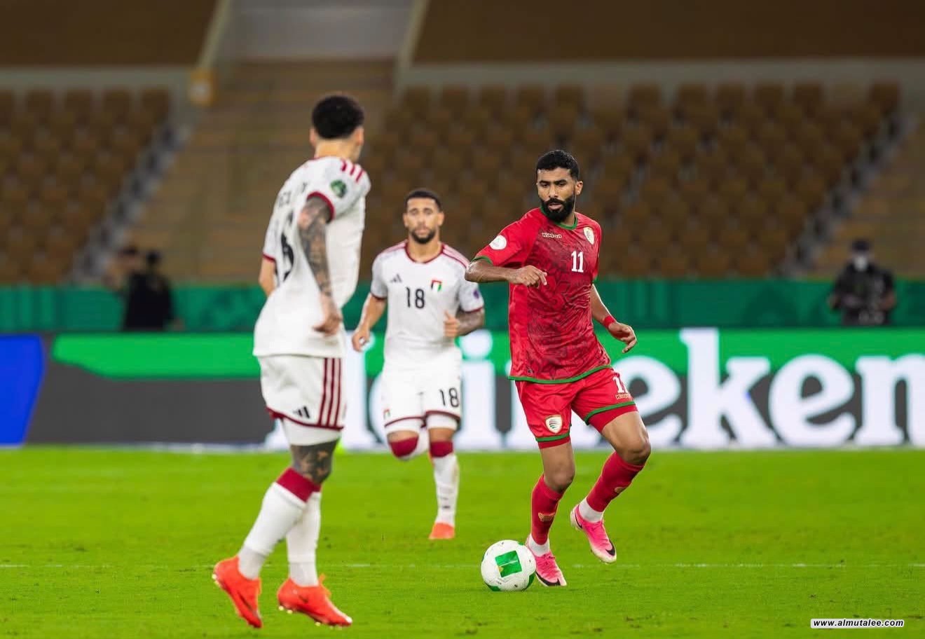 الإمارات تكرم ضيافة عُمان وتتأهل إلى نهائي خليجي 27