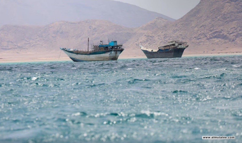 الحوثيون يعلنون فرض حصار بحري على السعودية
