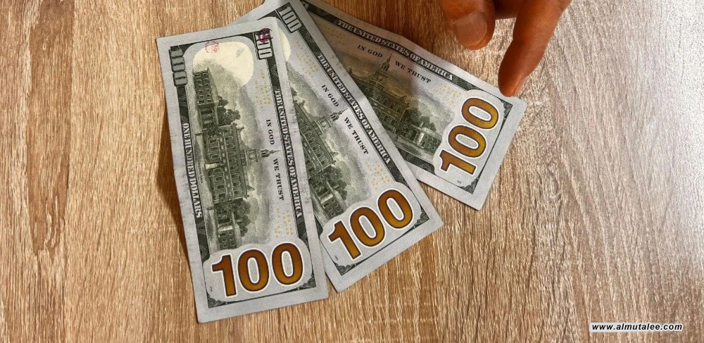 "المطلع" تنشر قائمة صباحية بأسعار الدولار في العراق