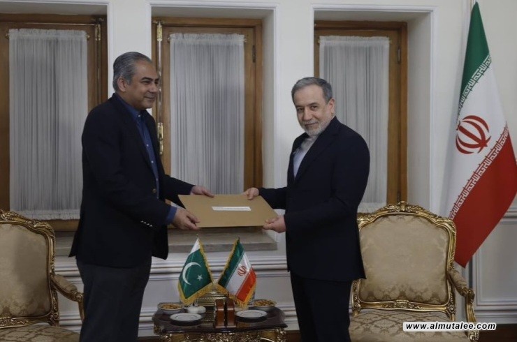 طهران تتسلم رسالة خاصة من باكستان للمرشد خامنئي