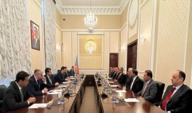 زيدان و وزير العدل الأذربيجاني يبحثان سبل التعاون القضائي بين البلدين