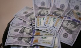 ارتفاع جديد بسعر صرف الدولار في العراق