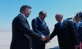 وزير الخارجية فؤاد حسين يصل دمشق في زيارة رسمية