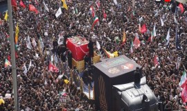 الآن... كربلاء تستقبل جثمان خامنئي بمشاركة رسمية رفيعة وحشود مليونية