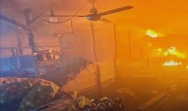 مصدر: اندلاع حريقاً متوسطاً داخل سوق الكيارة في مدينة الصدر