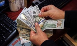 أسعار الدولار تسجل ارتفاعاً في بغداد وتستقر في أربيل