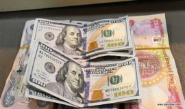 انخفاض أسعار الدولار أمام الدينار بأسواق بغداد وأربيل