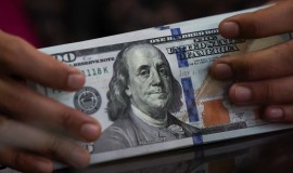 أسعار صرف الدولار في بغداد وأربيل مع إغلاق البورصة