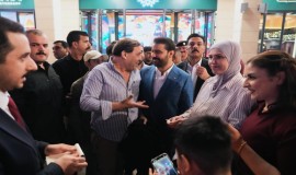 رئيس الوزراء يجري جولة ليلية بشوارع وأسواق العاصمة بغداد